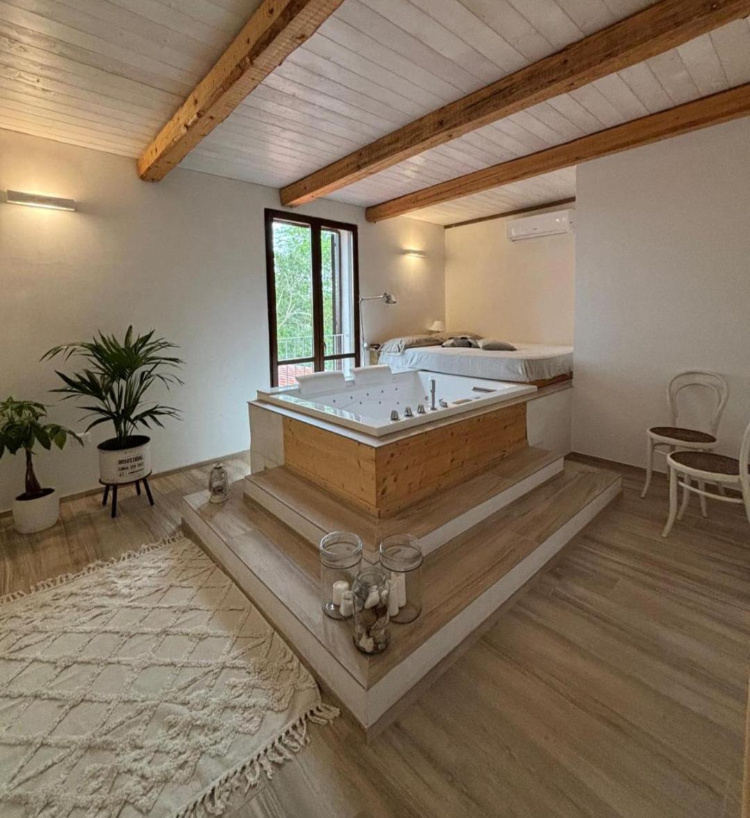 Masseria Incantamento Suite Bouganville Latiano Exterior photo